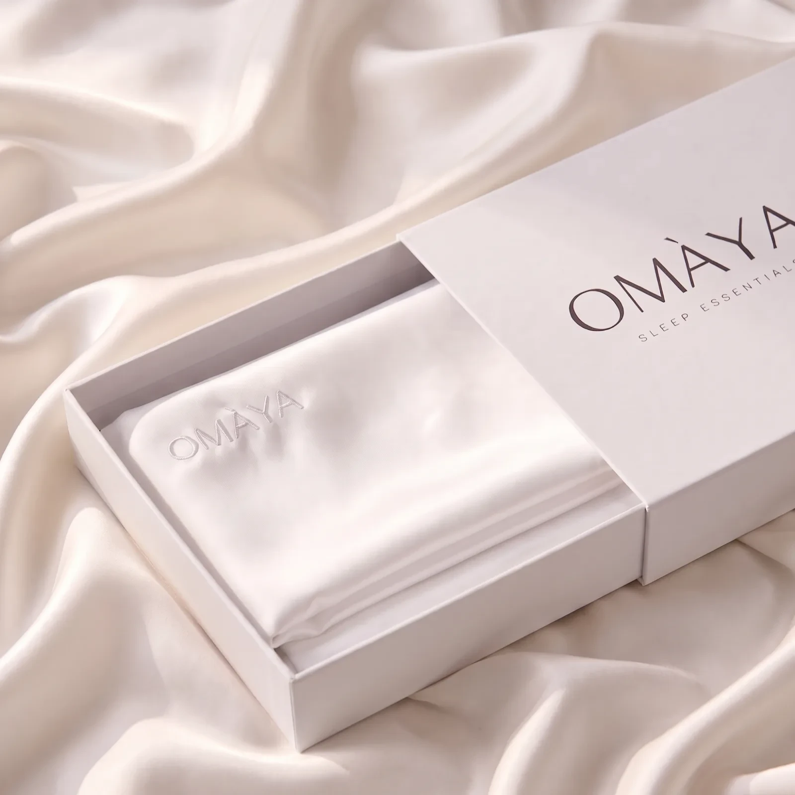 Копринена калъфка за възглавница OMÀYA® — Бяло